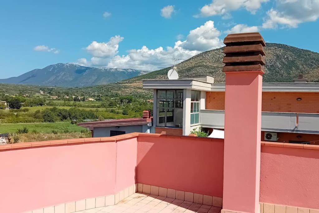 Apartamento Tivoli, La Terrazza Di Bamby Exterior foto